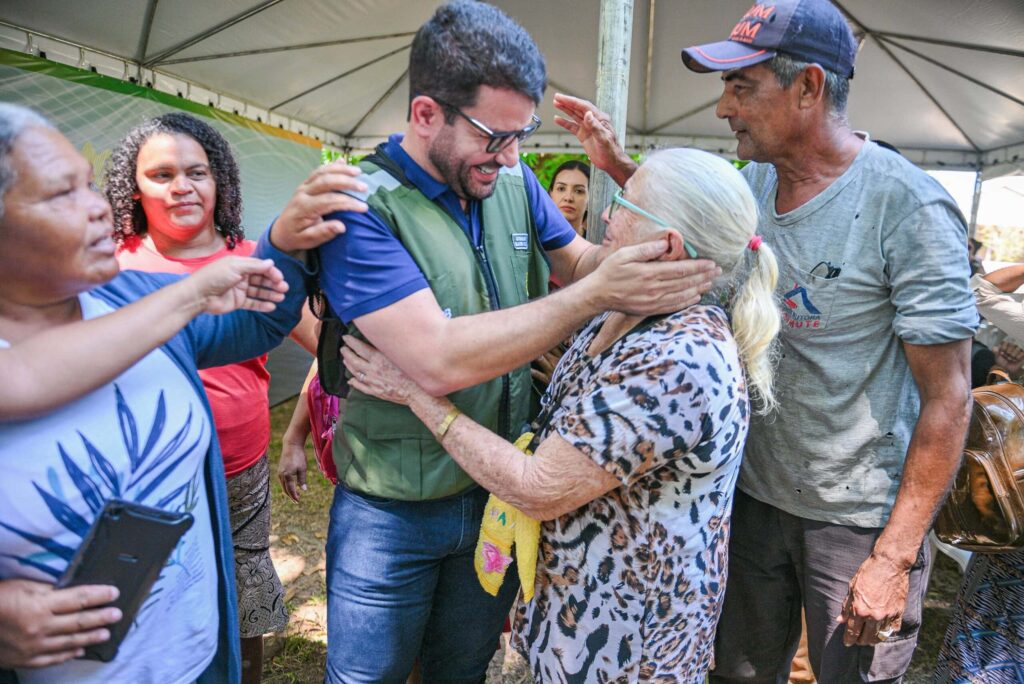 com-investimento-de-r$-5,9-milhoes,-governador-firma-contrato-para-50-casas-na-zona-rural-do-bujari-e-reforca-compromisso-com-a-igualdade-social