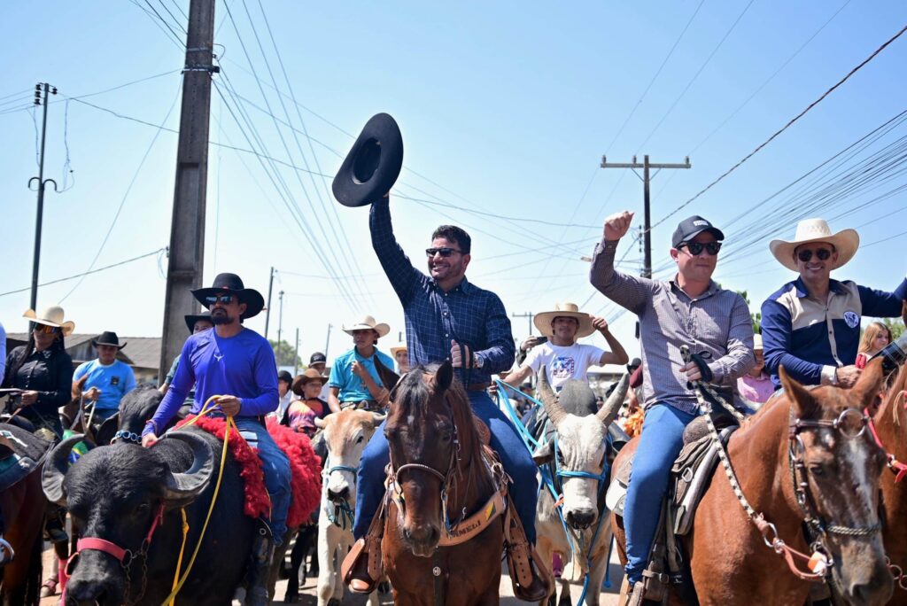 governador-gladson-cameli-prestigia-cavalgada-de-abertura-da-expo-xapuri-neste-sabado