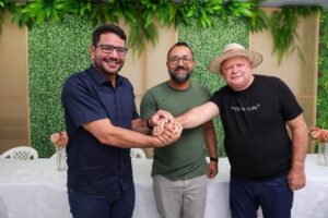 governador-gladson-cameli-prestigia-terceira-noite-do-festival-do-acai-em-feijo