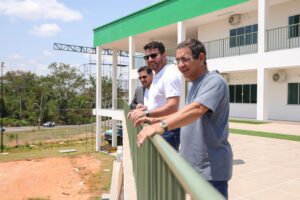 governador-gladson-cameli-acompanha-obras-finais-da-nova-sede-do-instituto-de-meio-ambiente-do-acre