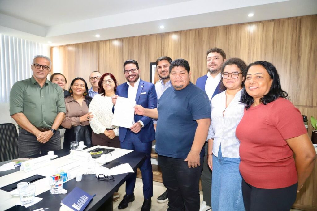 governador-gladson-cameli-participa-de-reuniao-com-representantes-da-governanca-de-fortalecimento-de-politicas-ambientais-no-acre