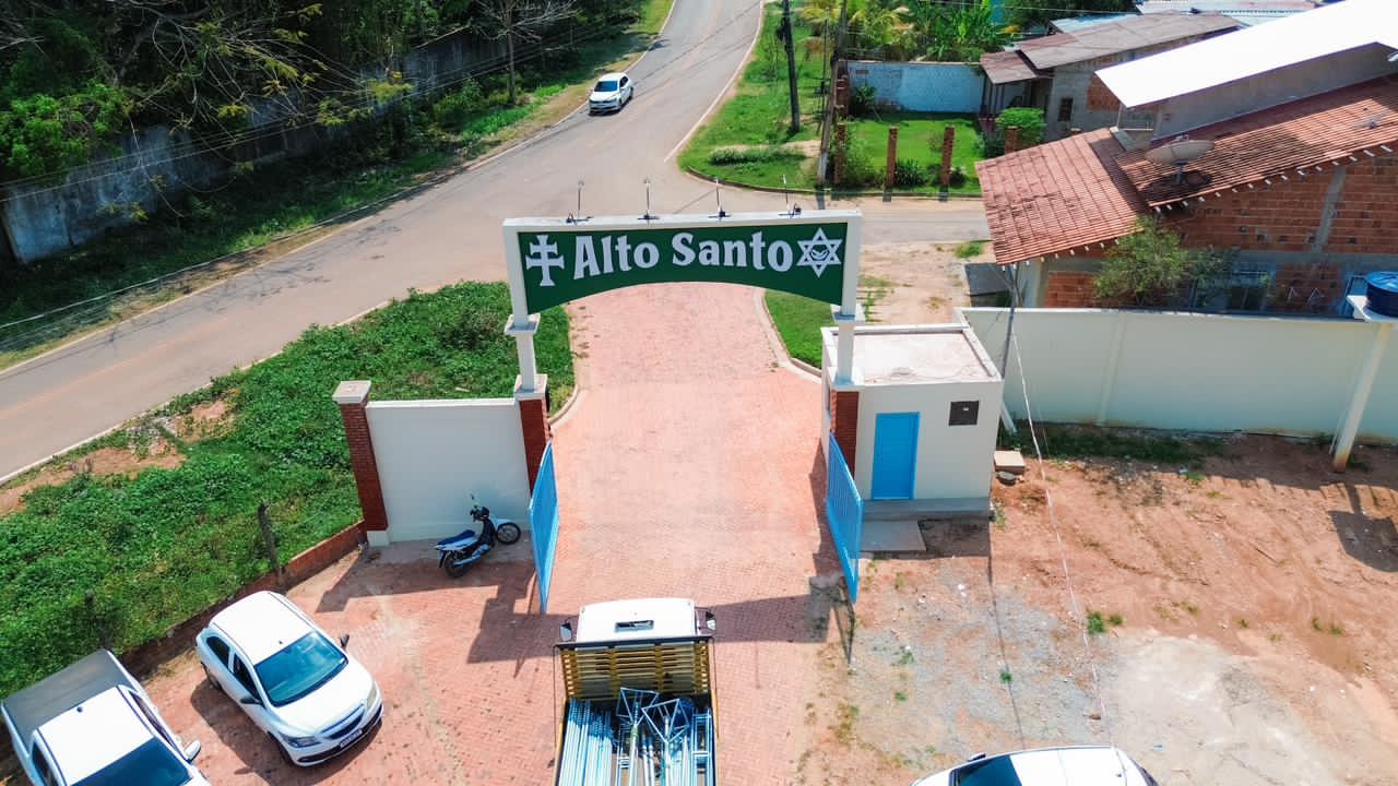 governadora-em-exercicio-mailza-entrega-obra-de-melhoramento-no-alto-santo,-patrimonio-cultural-e-religioso-do-acre