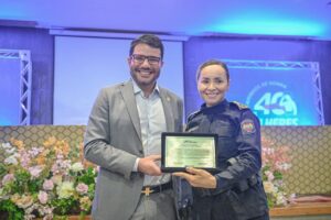 evento-marca-40-anos-da-presenca-feminina-na-pm-e-governador-destaca-respeito-e-reconhecimento:-‘legado-jamais-esquecido’