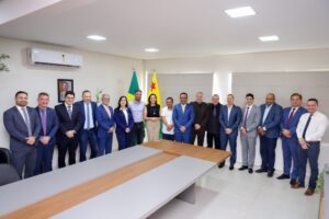 governadora-em-exercicio-mailza-recebe-deputados-da-base-do-governo-para-reforcar-dialogo-e-uniao-pelo-acre