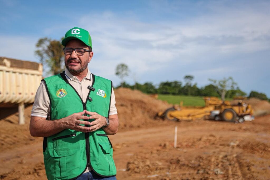 avanco-do-anel-viario-marca-investimento-em-mobilidade-e-direito-de-ir-e-vir,-destaca-governador-durante-visita