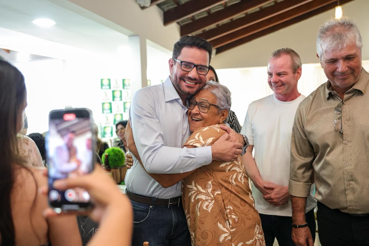 governador-gladson-cameli-e-servidores-comemoram-50-anos-da-emater