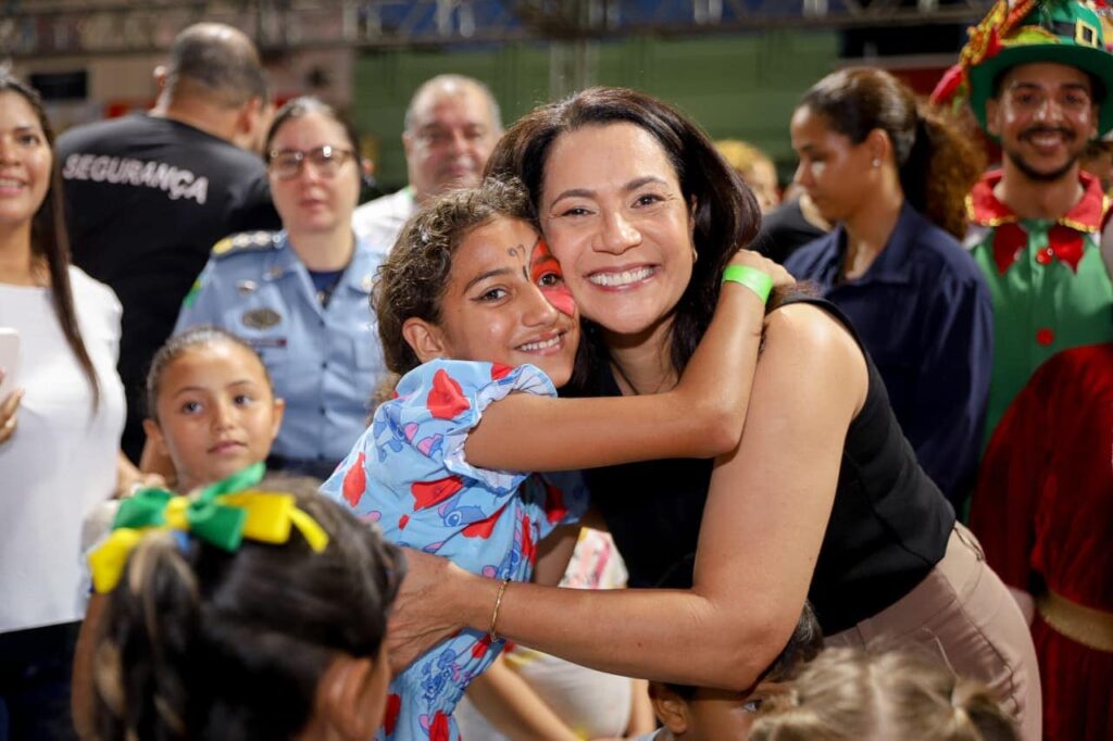 governadora-em-exercicio-mailza-assis-participa-da-entrega-de-20-mil-brinquedos-para-as-criancas-na-gameleira