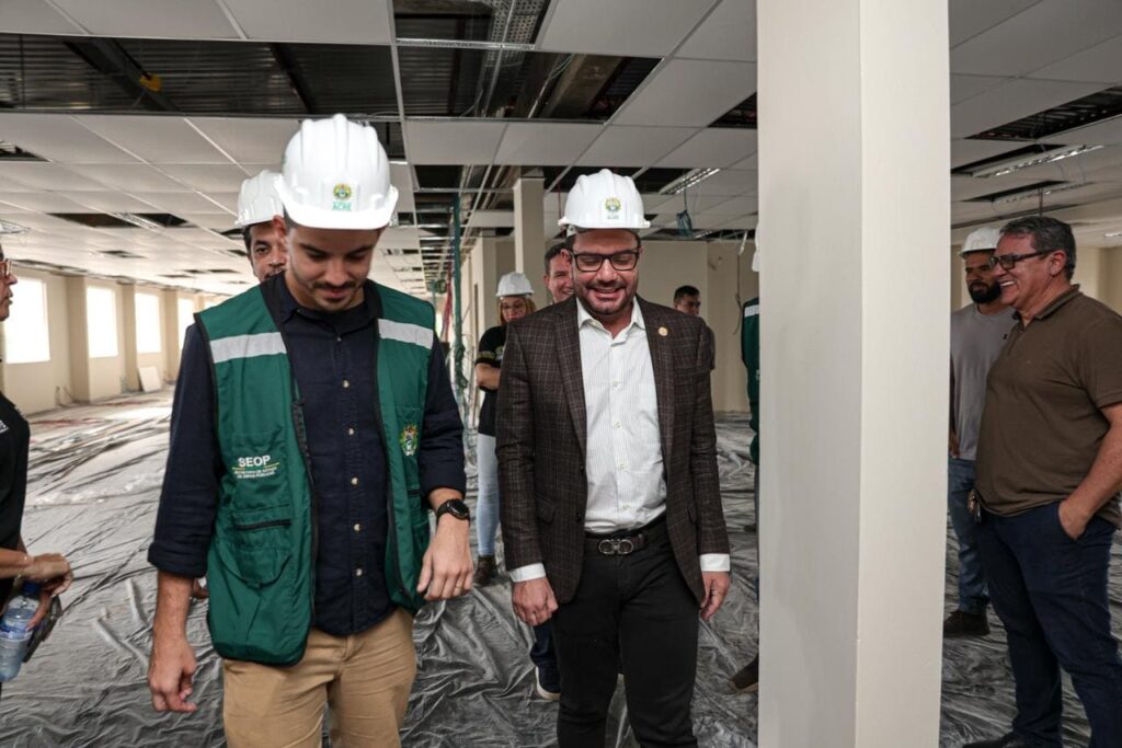 governador-acompanha-ajustes-finais-da-reforma-do-predio-da-sefaz,-orcada-em-mais-de-r$-6,5-milhoes