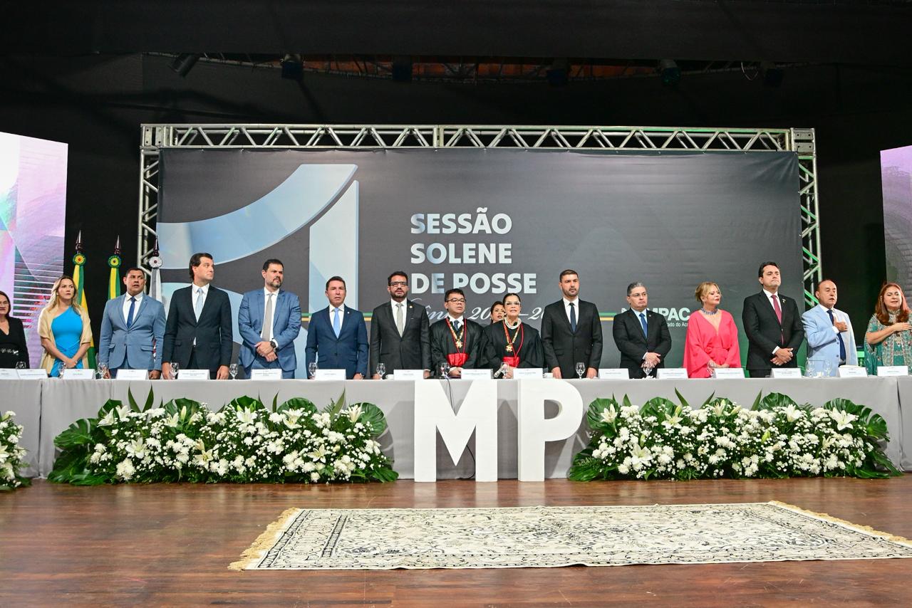 em-posse-da-nova-administracao-superior-do-mpac,-governador-e-vice-reafirmam-harmonia-e-independencia-entre-os-poderes