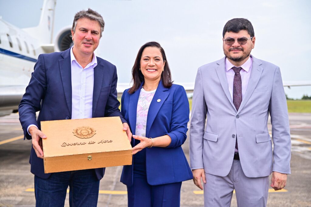 governadora-em-exercicio-mailza-recepciona-ministro-da-educacao-no-acre