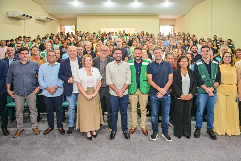 investimento-de-r$-30-milhoes-marca-entrega-de-obra-e-criacao-da-faculdade-estadual-do-acre-pelo-governador-gladson-cameli