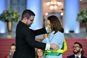 gladson-cameli-transmite-governo-do-acre-para-mailza-assis,-que-define-saude,-emprego-e-seguranca-como-prioridades:-“um-tempo-de-trabalho,-uniao-e-avanco”