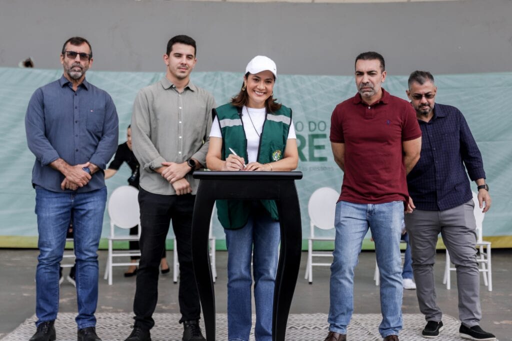 governadora-mailza-assina-ordem-de-servico-para-revitalizacao-do-parque-da-maternidade,-em-rio-branco