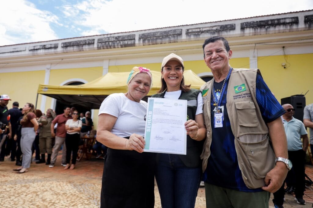 governadora-mailza-autoriza-inicio-da-2a-etapa-das-obras-de-urbanizacao-do-calcadao-do-mercado-velho-em-rio-branco