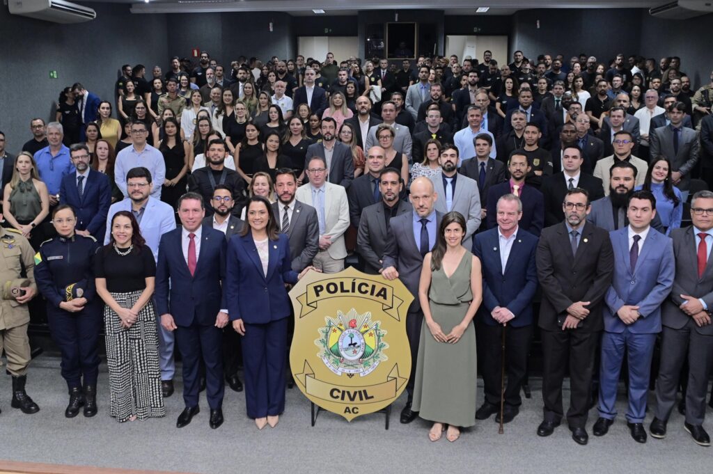 governadora-mailza-assis-empossa-novo-delegado-geral-e-anuncia-concurso-publico-da-policia-civil