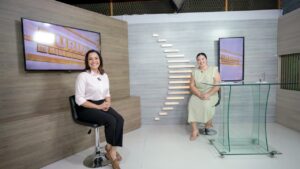 em-cruzeiro-do-sul,-governadora-mailza-concede-entrevista-a-tv-jurua-e-destaca-planejamento-e-acoes-do-governo