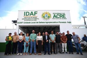 para-reforcar-o-apoio-ao-setor-produtivo,-governadora-mailza-entrega-reforma-da-unidade-do-idaf-em-feijo