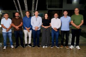 governadora-mailza-reforca-acoes-de-infraestrutura-e-integracao-com-prefeitos-e-liderancas-acreanas