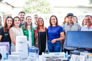 governadora-mailza-fortalece-rede-de-saude-no-jurua-com-entrega-de-equipamentos