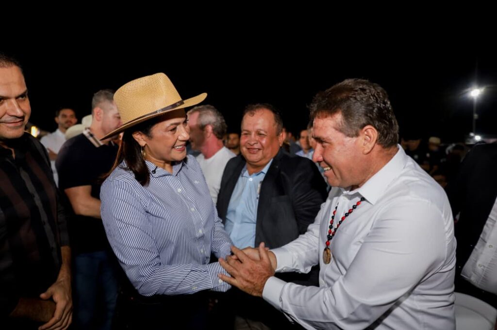 durante-expoacre-jurua,-mailza-recebe-o-governador-de-ucayali-para-ampliar-a-integracao-entre-o-acre-e-o-departamento-peruano