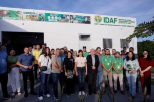 ‘melhores-condicoes-de-trabalho’,-diz-governadora-mailza-ao-entregar-reforma-da-unidade-do-idaf-em-rodrigues-alves